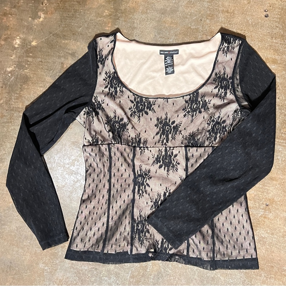 New York & Company lingerie look black lace shirt w beige lining, size L